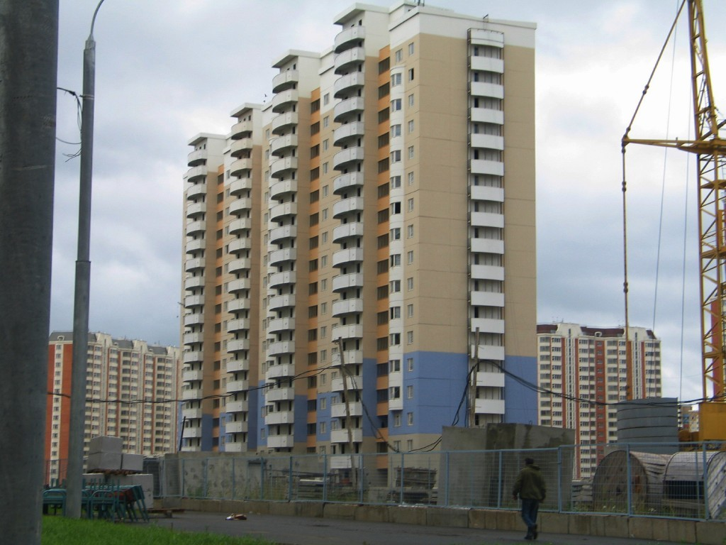 И-155 на фоне П-44Т