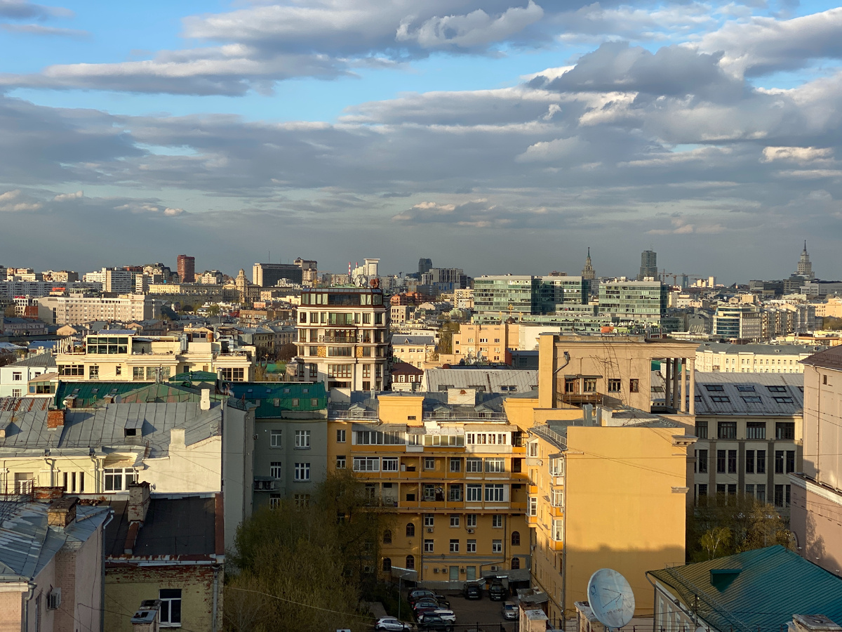 Вид на Тверской и Мещанский район с крыши, фото автора блога Дно Мещанства