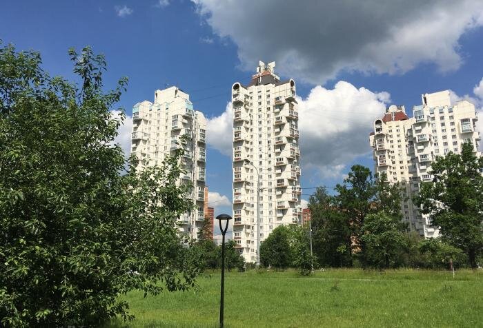 Фото с Викимэпиа