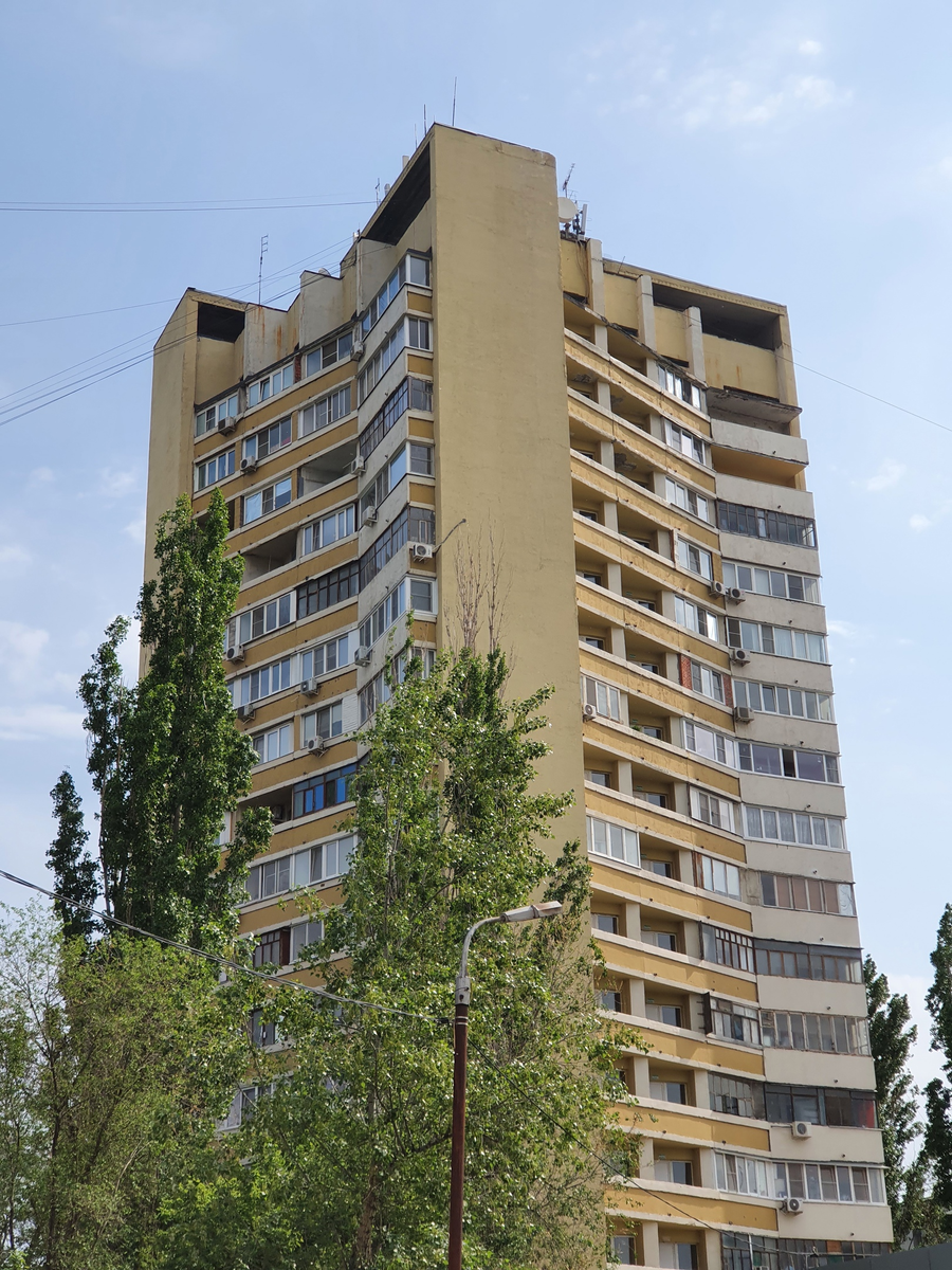 Волгоград, из паблика Современная типовая архитектура. Автор А. Кутузовский