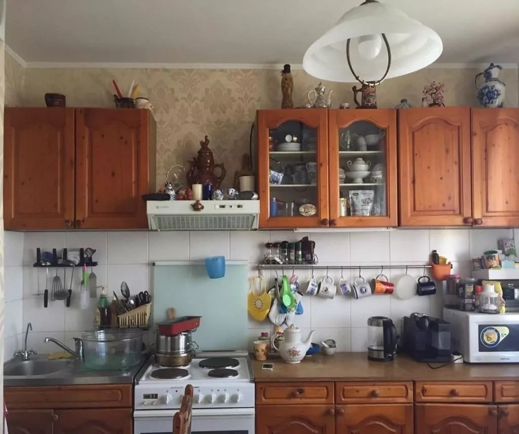 Типичная кухня, квартиа с косметическим ремонтом, сайта Домклик