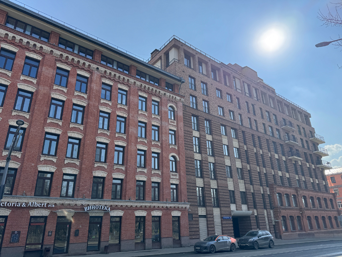Здание ЖК Трилогия, фото автора блога Дно Мещанства